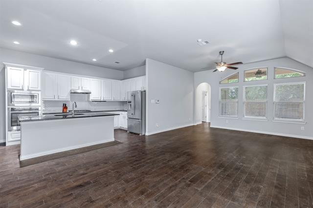Foto del edificio - 2360 Whispering Pines Dr