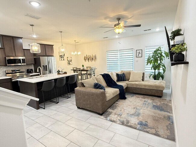 Foto del edificio - 9916 Kaspar Dr