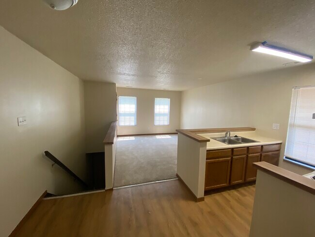 Foto del edificio - 7336 Hampton Ave