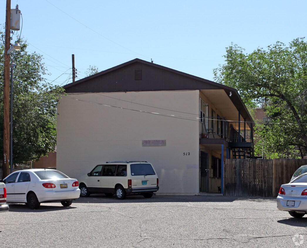 Foto del edificio - 512 Ash St SE