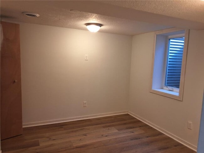 Foto del edificio - 7632 Scott Ave N