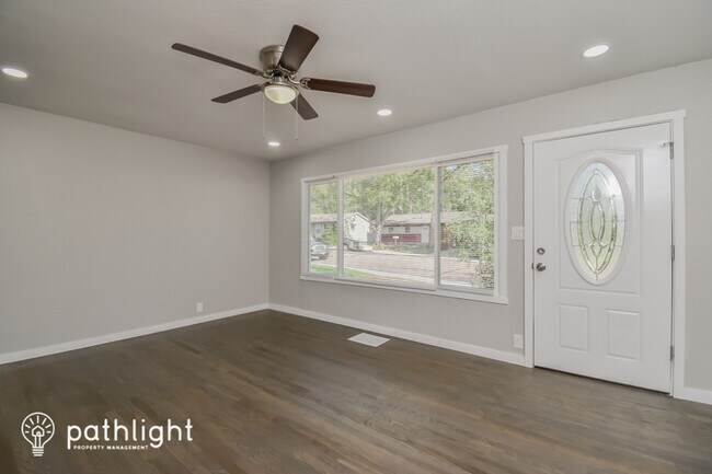 Foto del edificio - 1017 Norwood Avenue, Colorado Springs, CO,...