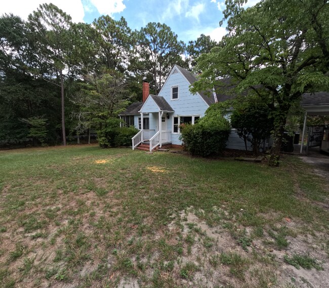 Foto del edificio - 120 Longview Dr