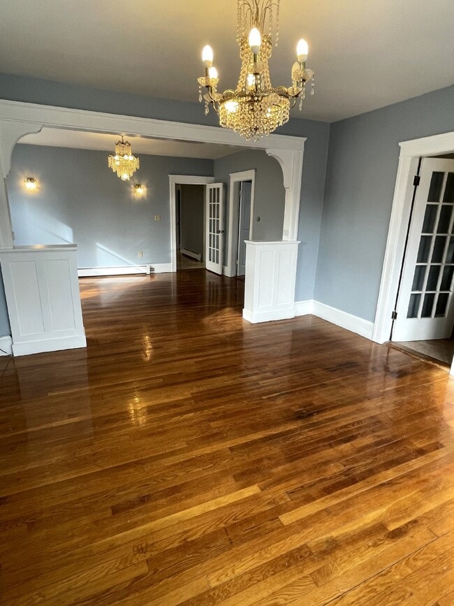 Building Photo - "Charming 3-Bedroom Apartment in Worcester...
