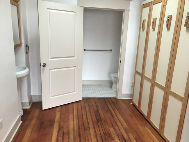 Foto del edificio - 435 13th St