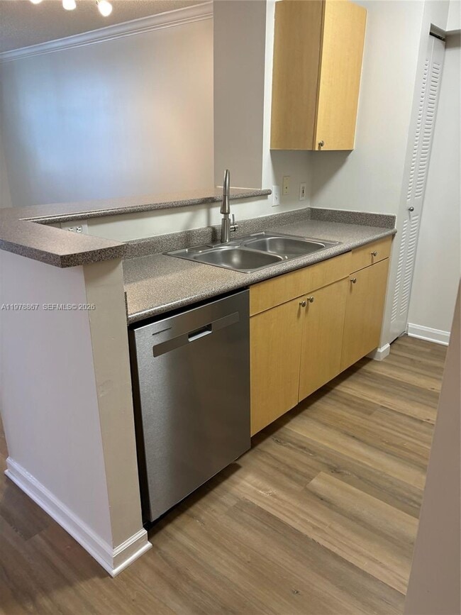 Foto del edificio - 1919 Van Buren St