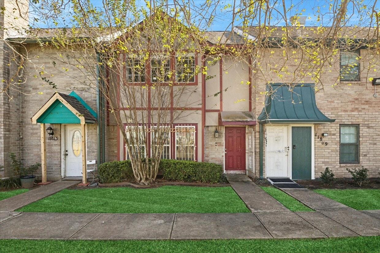 Foto principal - 11811 Algonquin Dr