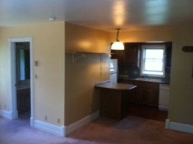 Foto del edificio - Second Floor Studio in Edgemont