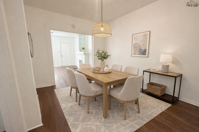 Foto del edificio - 611 Sunset Dr