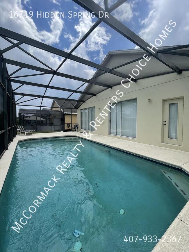 Foto del edificio - 16719 Hidden Spring Dr
