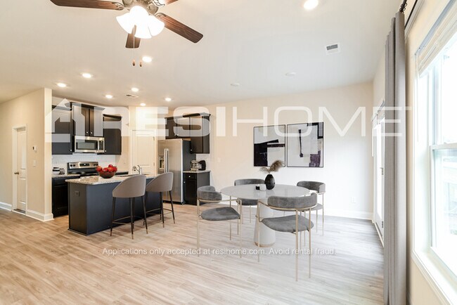 Foto del edificio - 5122 Mintworth Cmns Dr