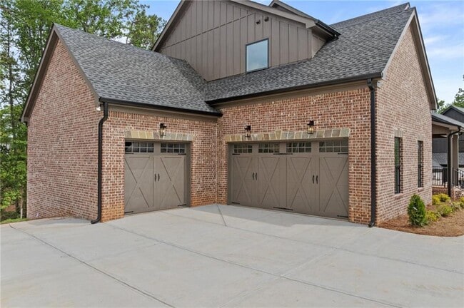 Foto del edificio - 6120 Hutchins Dr