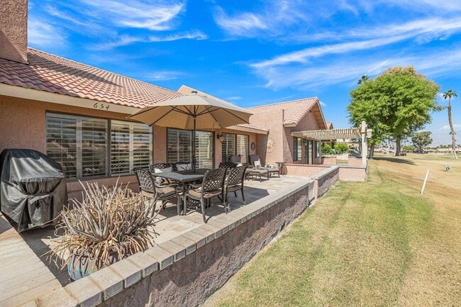 Building Photo - 42654 Sand Dune Dr