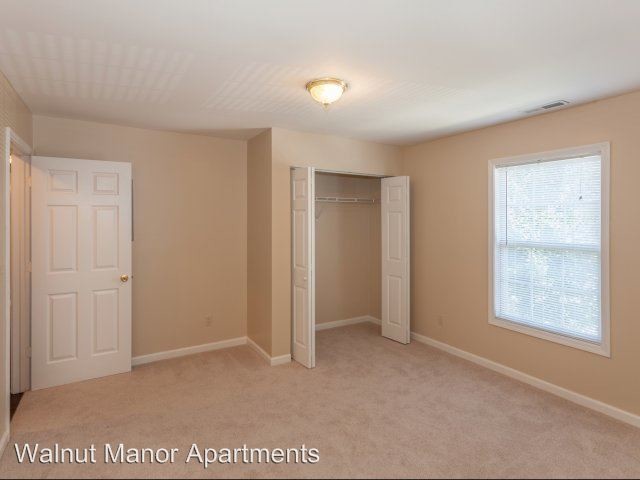 Building Photo - 125 E Oldfield Ln