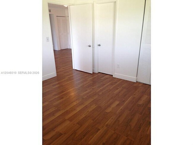 Foto del edificio - 8260 SW 210th St