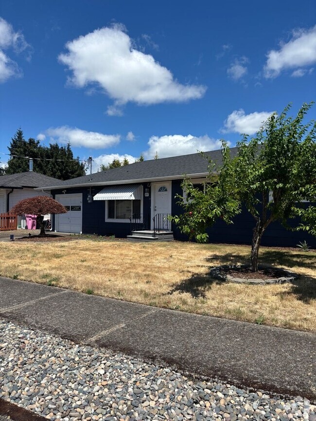 Building Photo - 2101 Wintler Dr