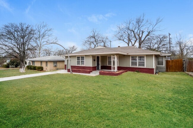 Building Photo - 3312 Binyon Ave