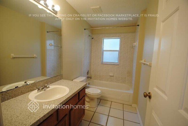 Foto del edificio - 25840 Aberdovey Ave