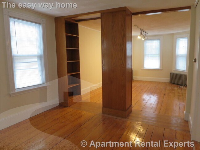 Building Photo - Walk to Porter or Harvard - 2 Bedroom - Pa...