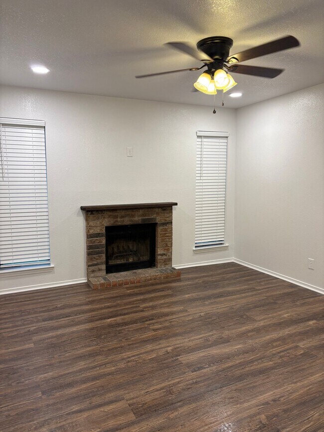 Building Photo - 4507 Coronado Ave