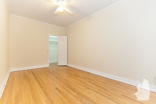 Foto del edificio - 536 W Arlington Pl