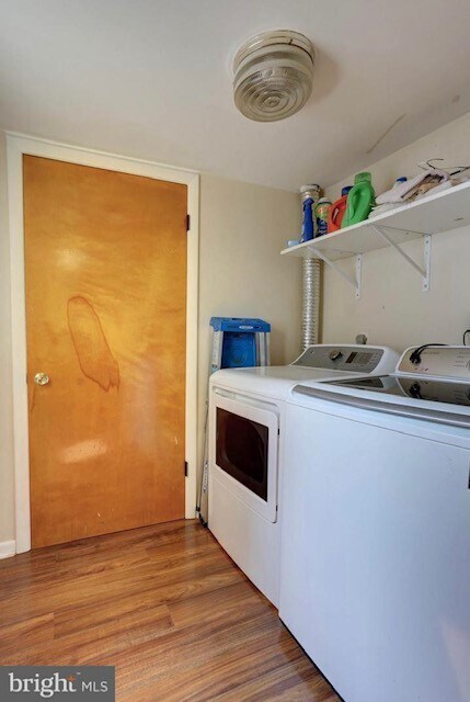 Foto del edificio - 6421 Washington Sq