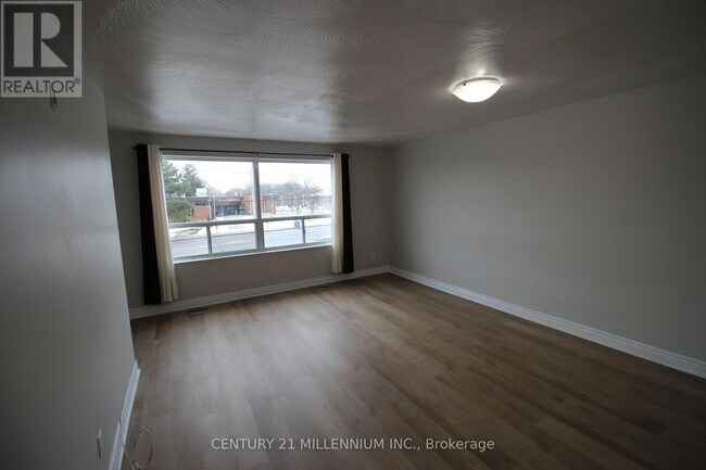 Photo du bâtiment - 2991 Islington Ave