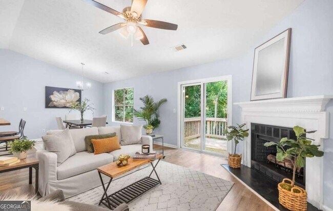 Foto del edificio - 1540 Foxhall Ln SE