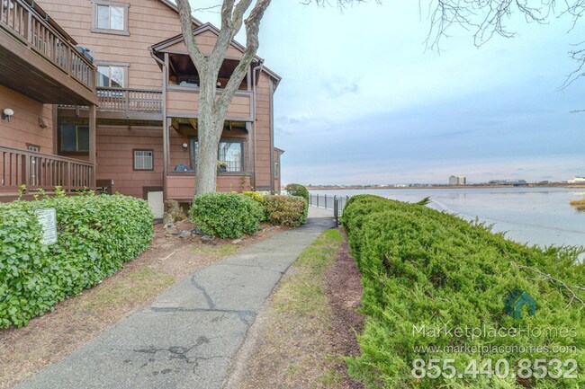 Building Photo - 128 Sandpiper Key