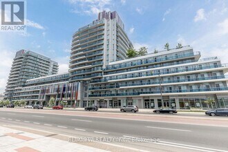 Building Photo - 9471-9471 Yonge St