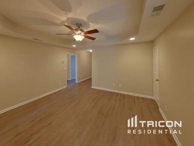 Building Photo - 605 Silverhill Drive Murfreesboro TN