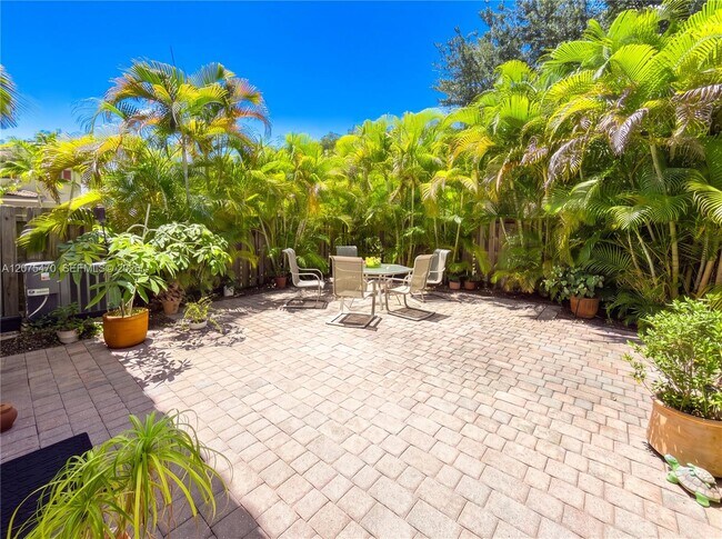 Building Photo - 4276 SW 166th Ct