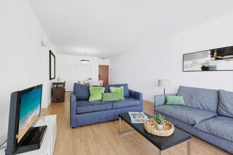 Building Photo - 3801 S Ocean Dr