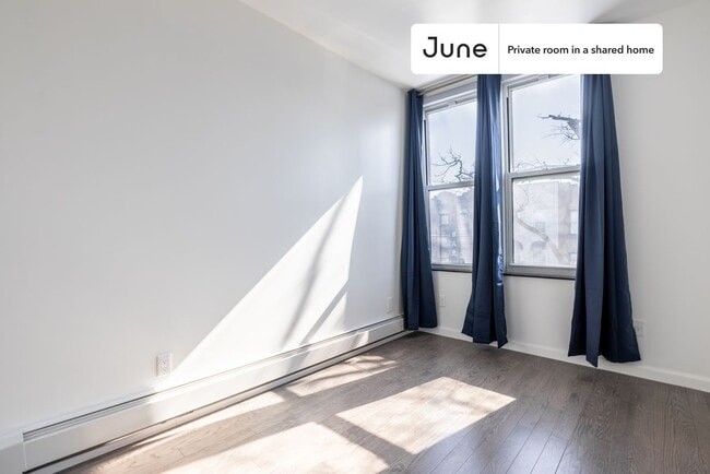 Foto del edificio - Room in Shared 4 bed/2 bath home