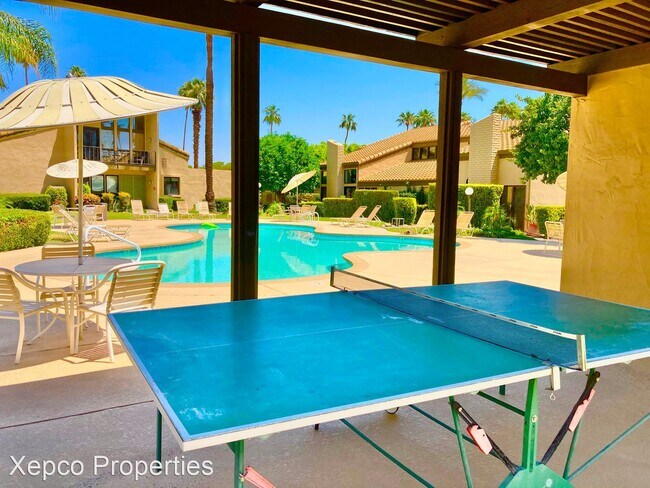 Building Photo - 2 br, 2 bath House - 1718 E. Camino Parocela