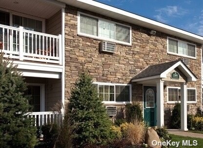 Foto del edificio - 44 Johnson Ave
