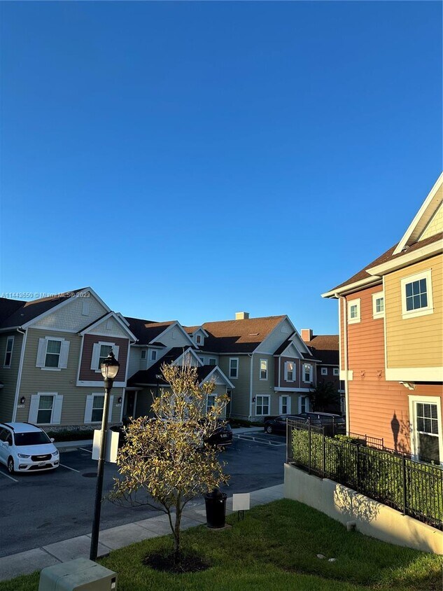 Foto principal - 7544 Sunville Ave