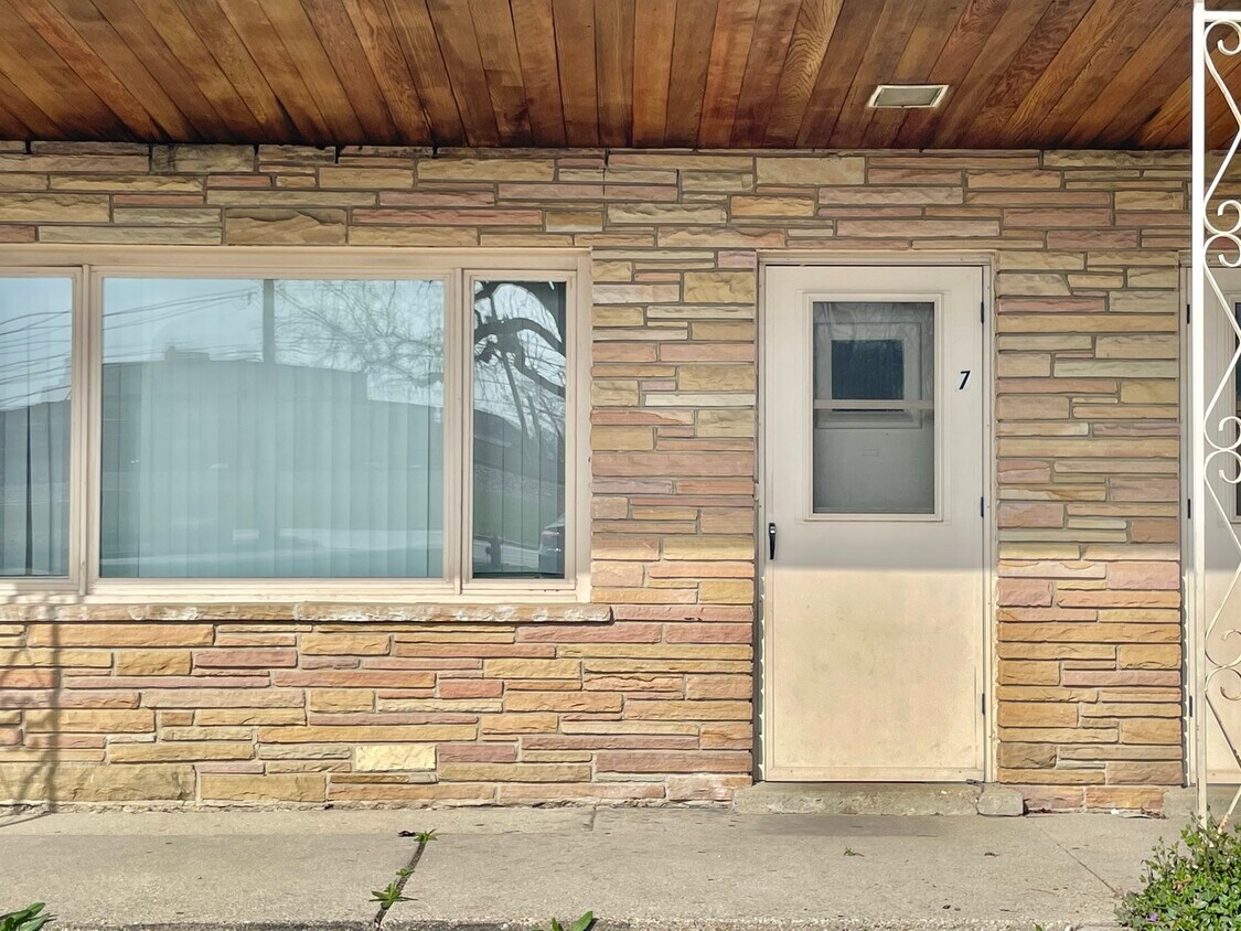 508 Green Bay Rd, Highwood, IL 60040 House Rental in Highwood, IL