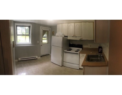 Primary Photo - 496 Union St