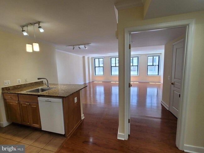 Foto del edificio - 631 D St NW