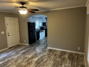 Building Photo - 16 Glen Cove Ct