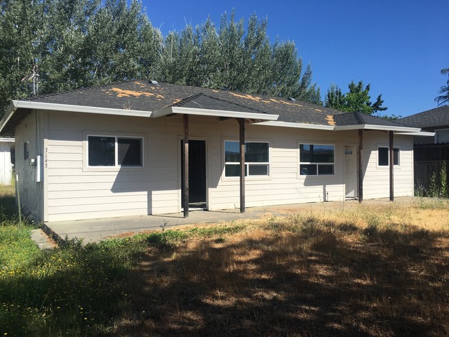 3143 Lakeshore Blvd, Lakeport, CA 95453 - Apartments In Lakeport, CA ...