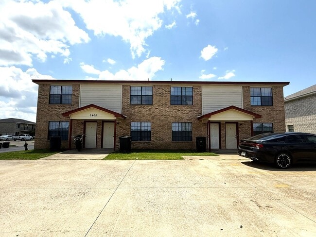 Building Photo - 3408 Zephyr Rd