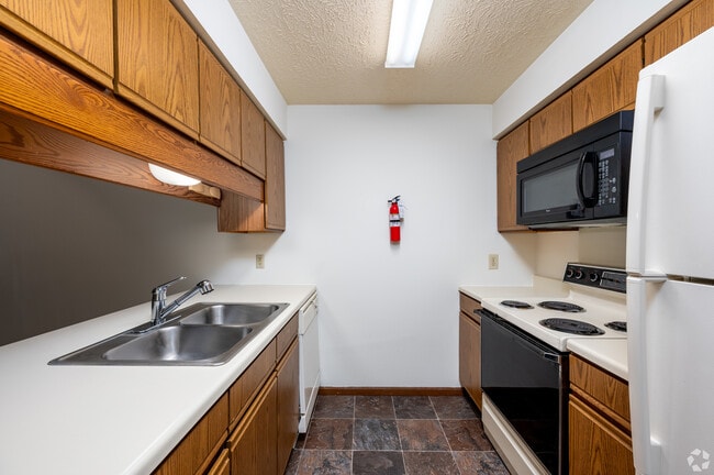 Kitchen - Basswood Apartments