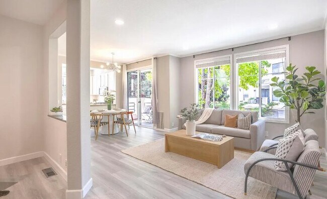 Building Photo - Step into the epitome of urban sophisticat...