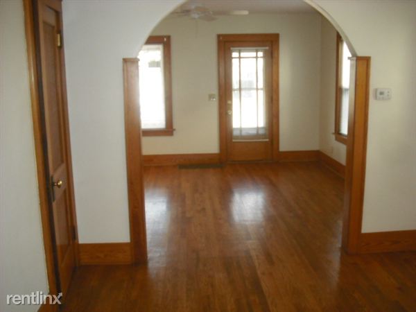 Building Photo - 1118 Albers St SW