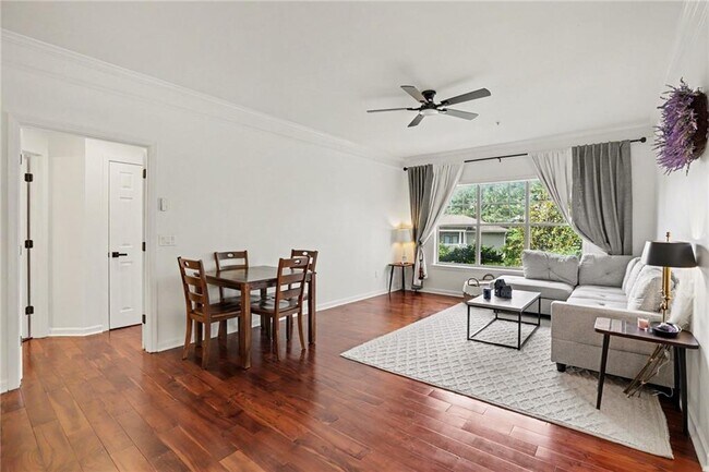 Foto del edificio - 2700 Pine Tree Rd NE
