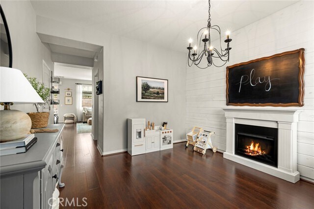 Building Photo - 377 W Pebble Creek Ln