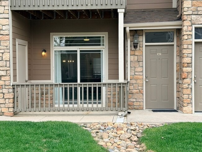 Building Photo - Updated 2-Bedroom Ground-Floor Condo in Mountain View Condos with Pool Access