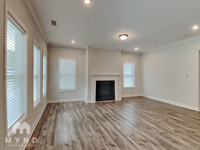 Foto del edificio - 2555 Whistler Wy NE